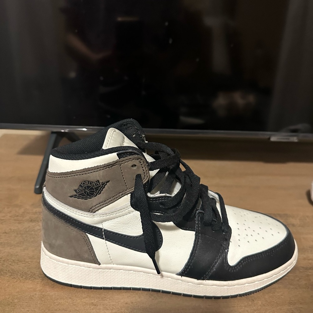 Nike Women's Sneakers Black and White
